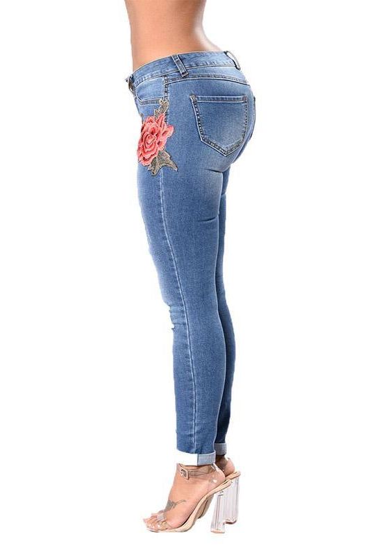 Stretch Embroidered Ripped Jeans - The Woman Concept