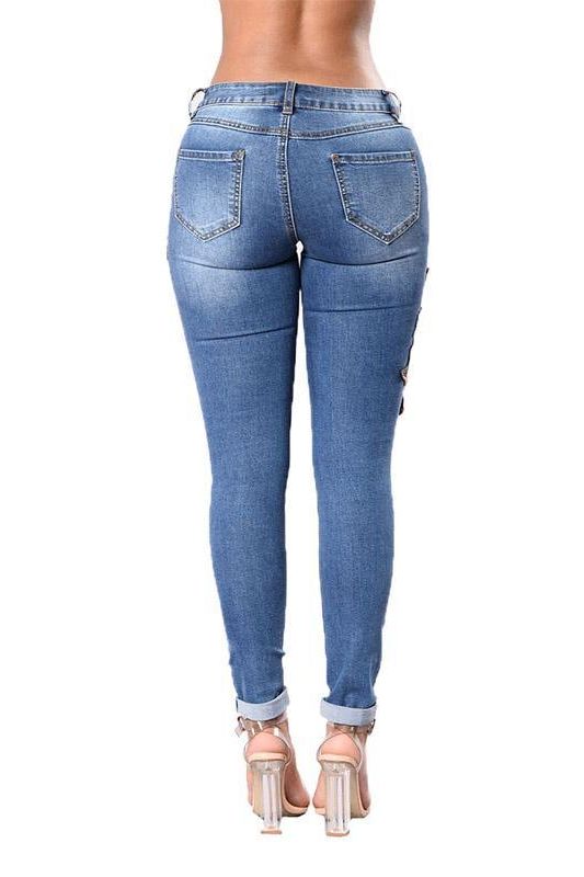 Stretch Embroidered Ripped Jeans - The Woman Concept