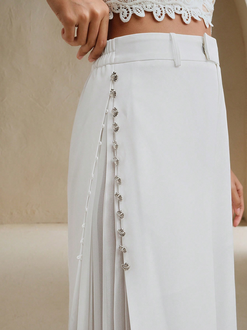 White High-Waist Wide-Leg Trousers in white - view 4