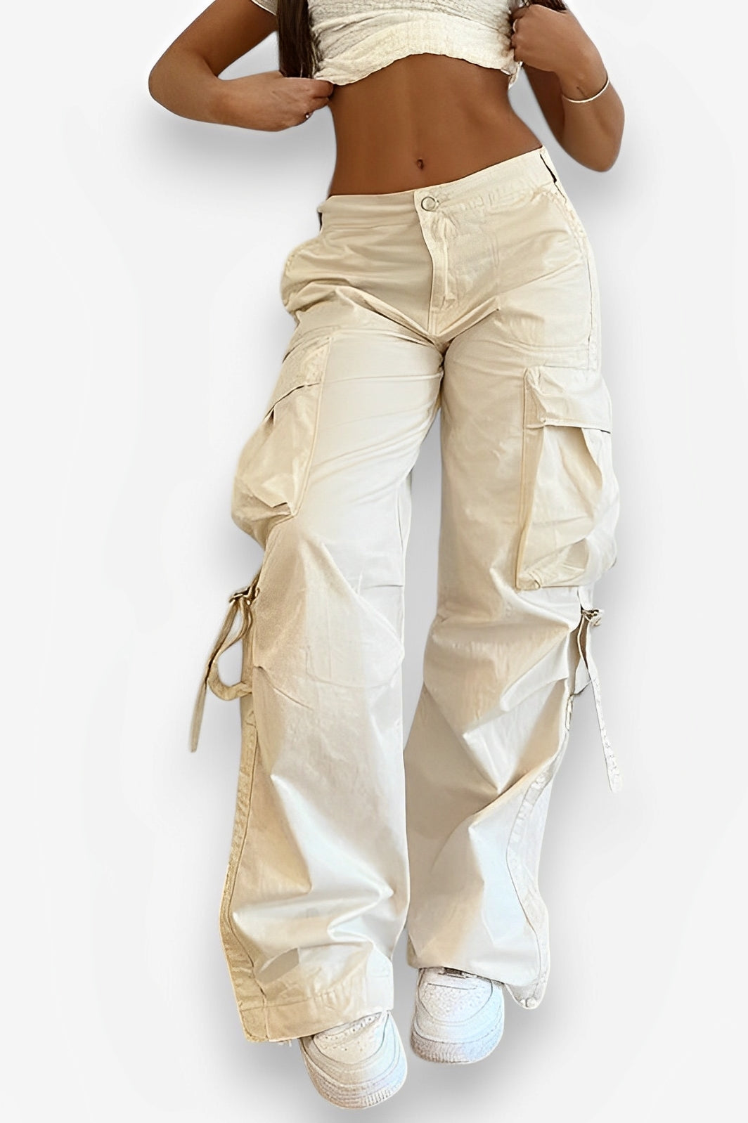 Street style pants with large pockets