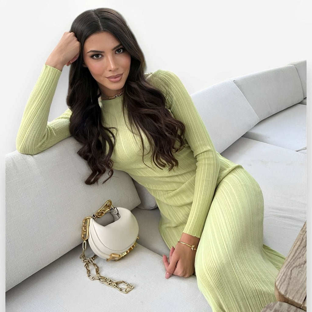 Slim long-sleeved knitted long dress - dresses from The Woman Concept
