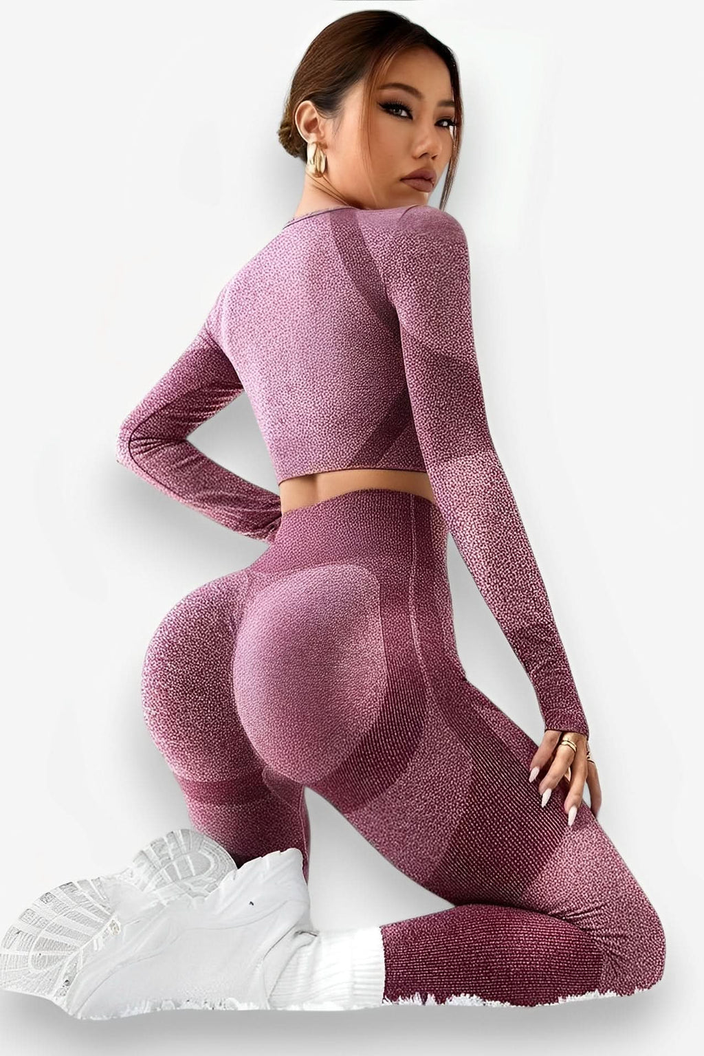 Seamless long-sleeved yoga set - Activewear from The Woman Concept