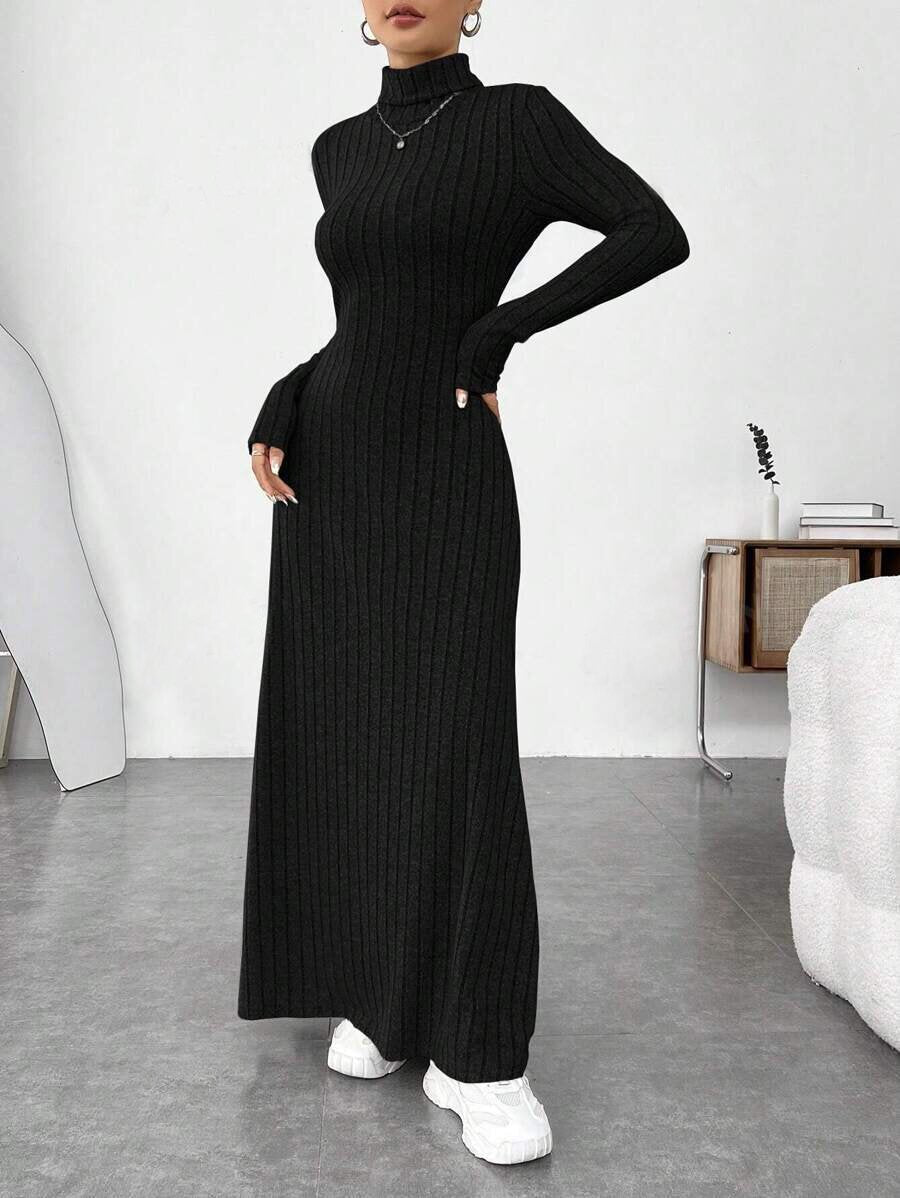 Ribbed Mock Neck Long Sleeve Maxi Dress in black – view 3