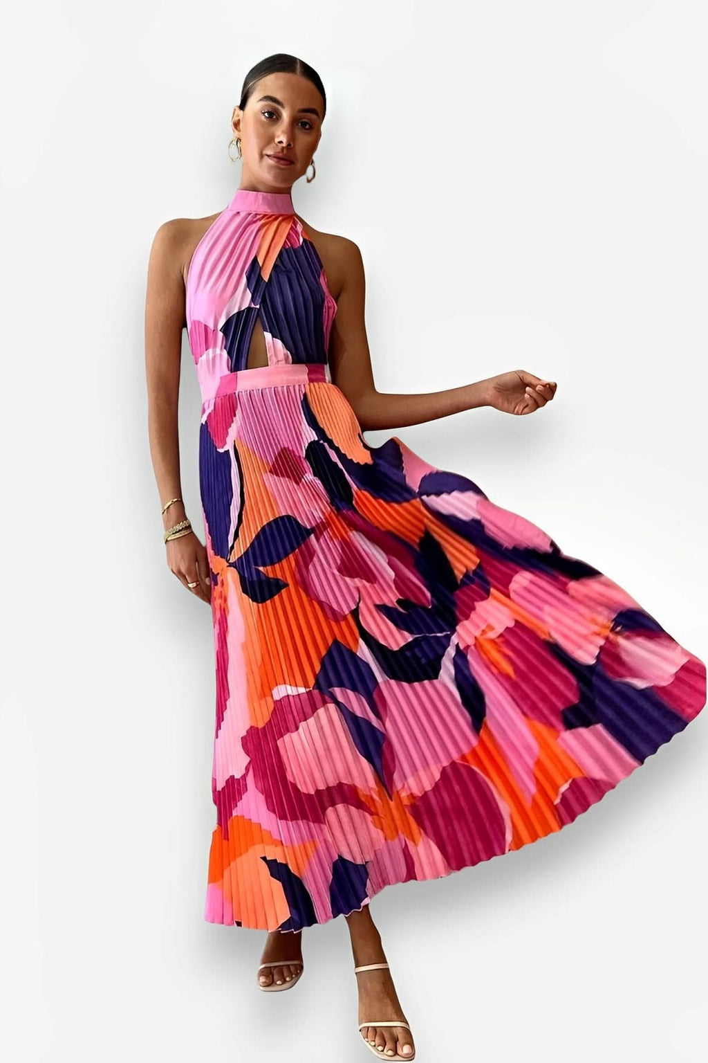 Halter Neck Pleated maxi Dress - Dress from The Woman Concept