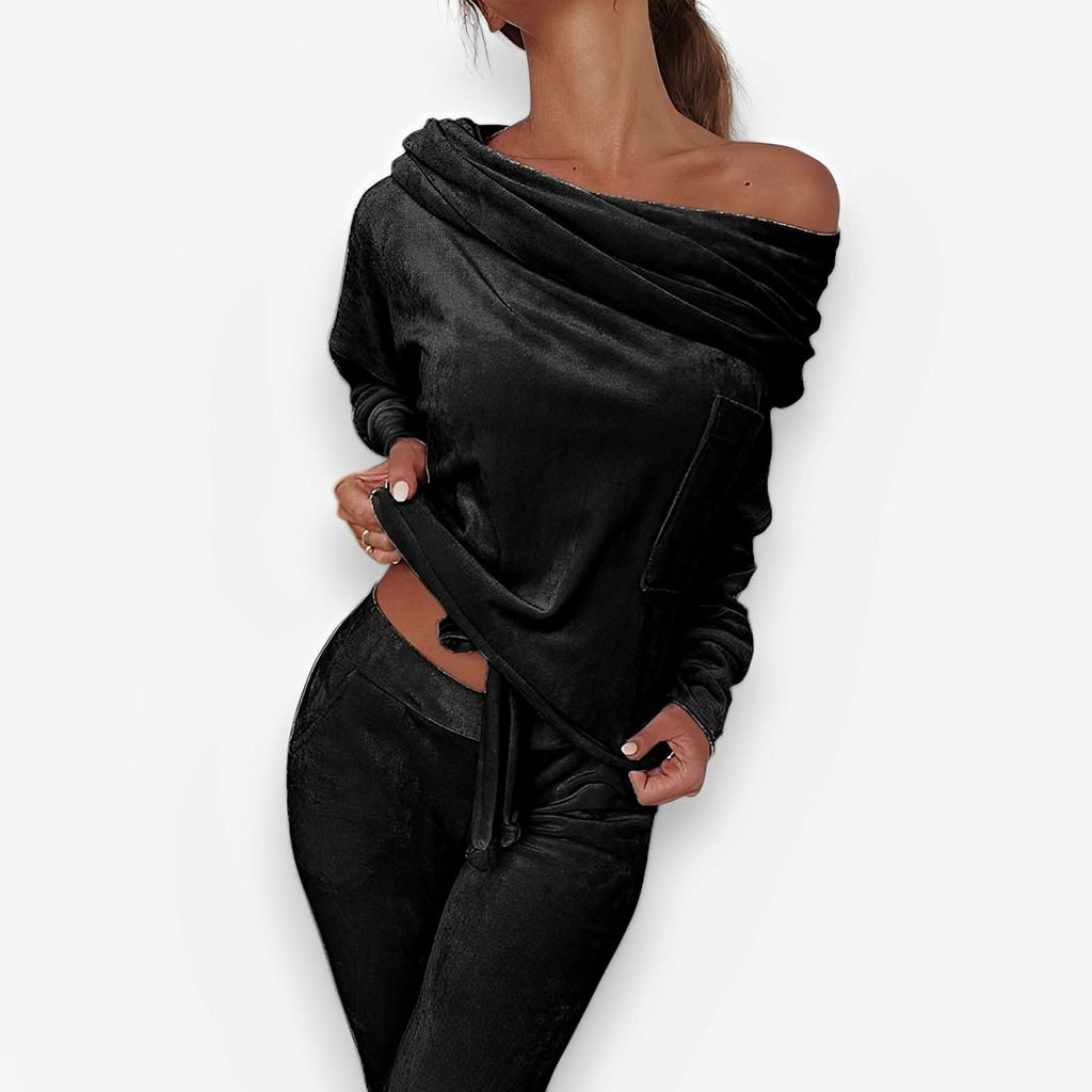 One-shoulder loungewear two-piece set - Loungewear from The Woman Concept