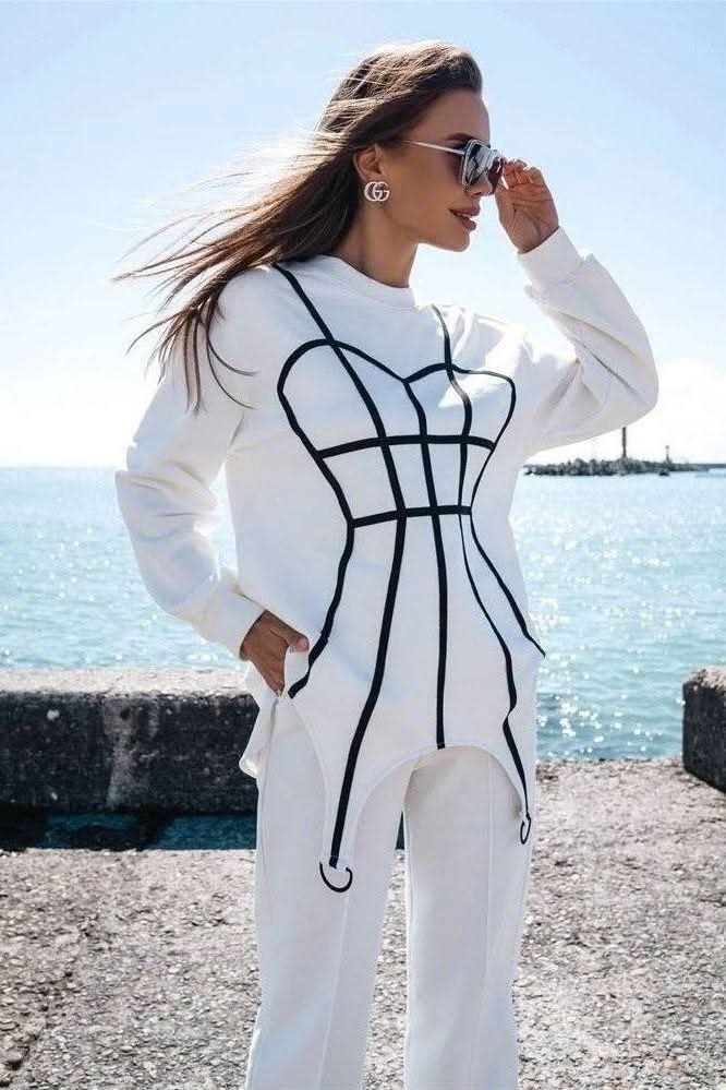Loose Casual Round Neck Sweatshirt - view 3