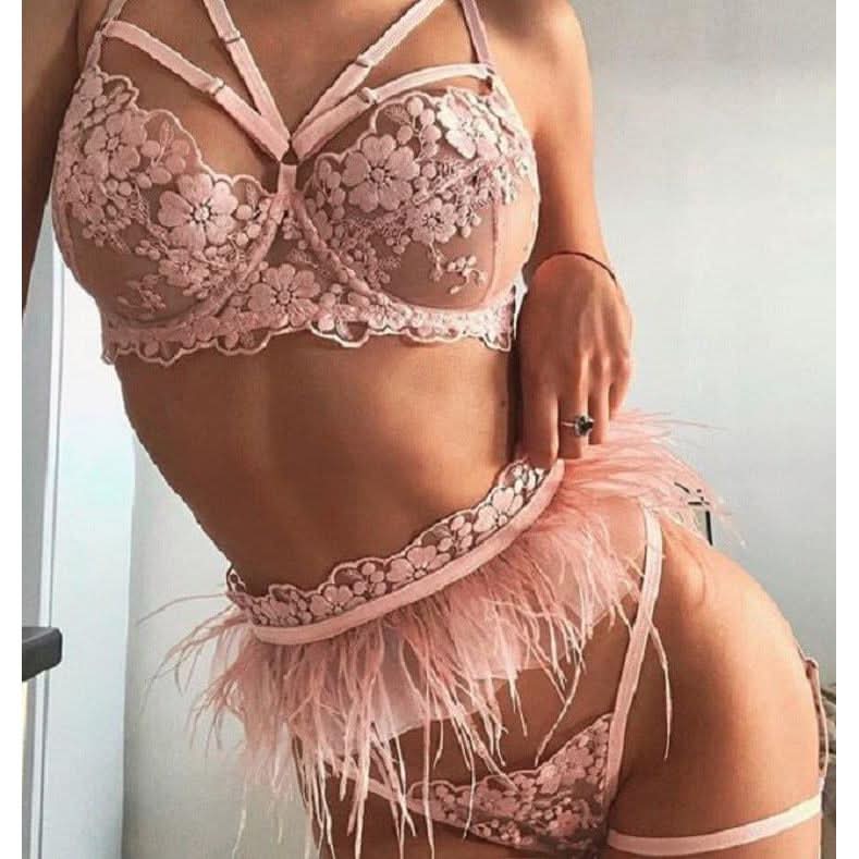 Craftsmanship lace feather lace embroidery three-piece set - Side View