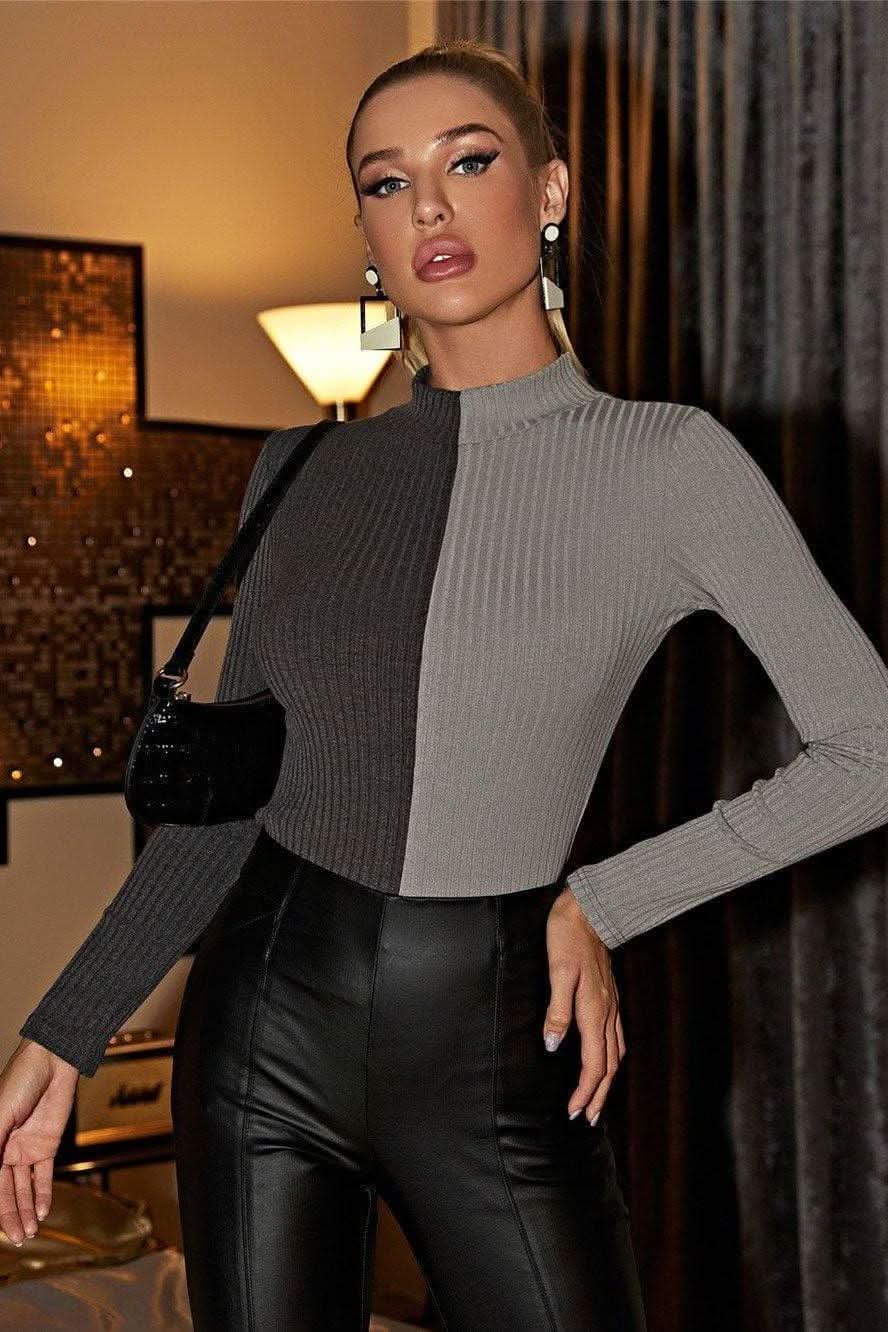 Half-high neck long-sleeved slim sweater - Front View