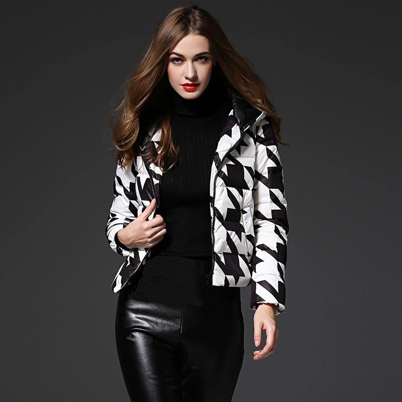 houndstooth print white duck down jacket.