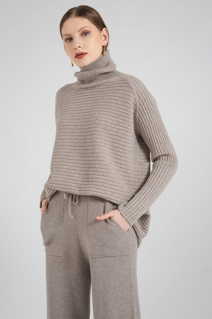 Casual Loose Knitted Turtleneck Sweater - The Woman Concept
