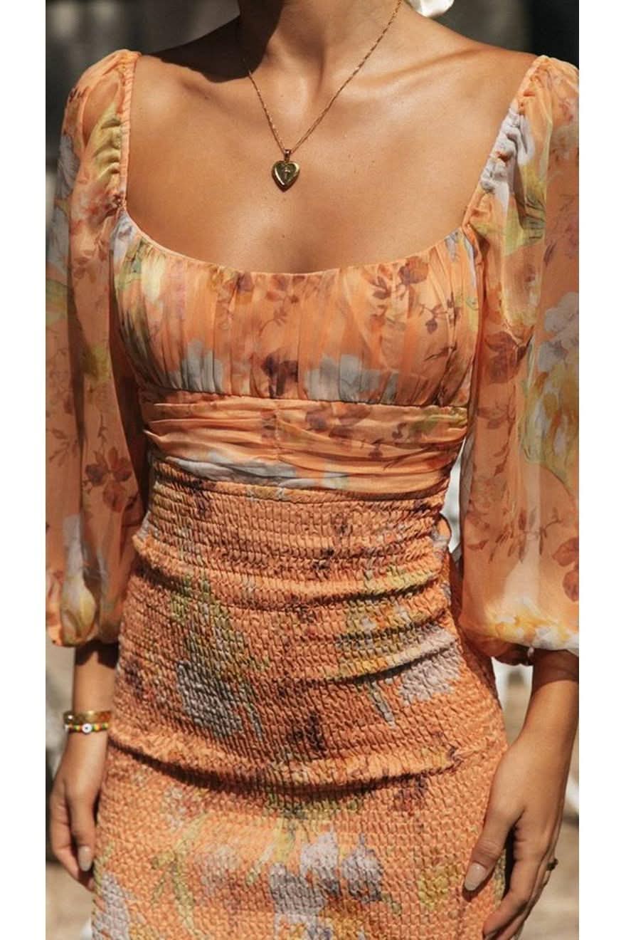 Lantern Sleeves Open Back Dress - Side View