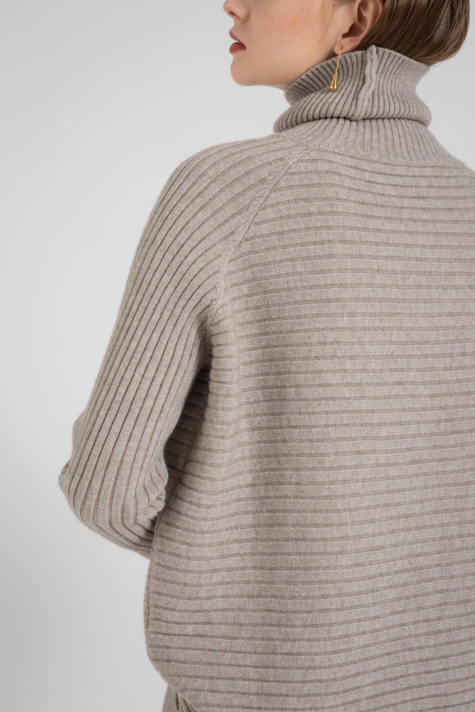 Casual Loose Knitted Turtleneck Sweater - The Woman Concept