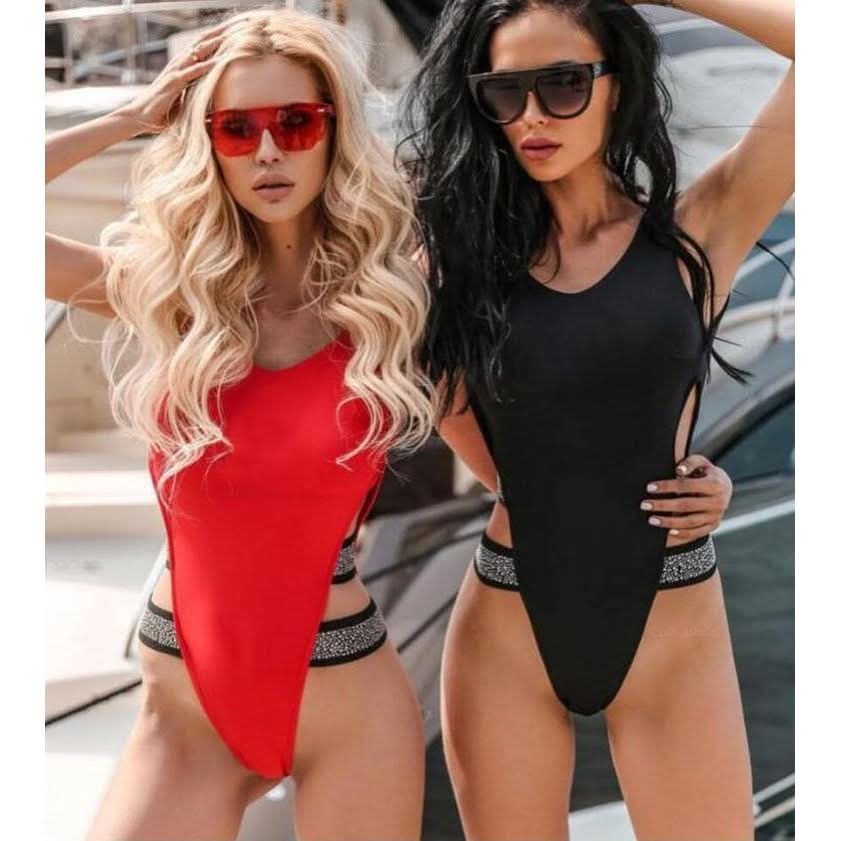 One Piece High Cut Swimsuit - The Woman Concept