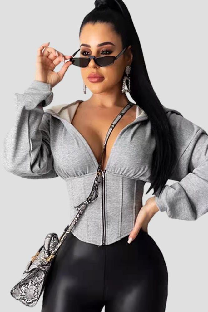 elastic waistband loose hooded.