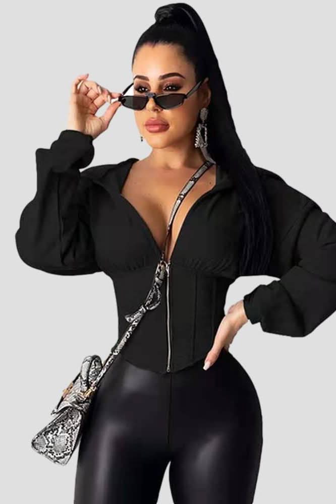 elastic waistband loose hooded.