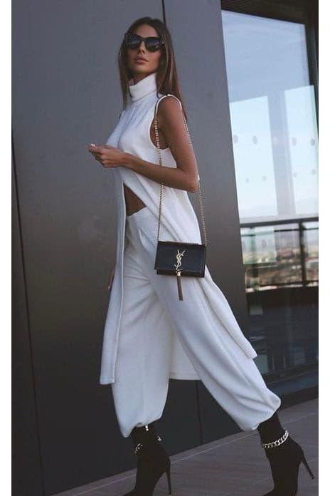 Round Neck Sleeveless Knitted Slit Front Dress.