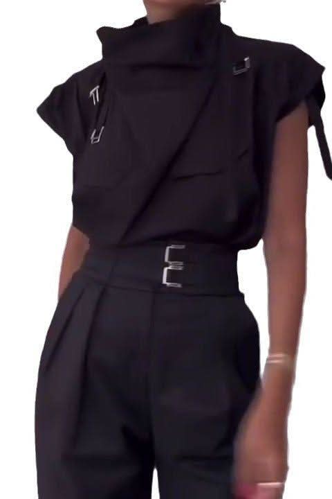 Slim-fit suit with high-neck vest - Image 6