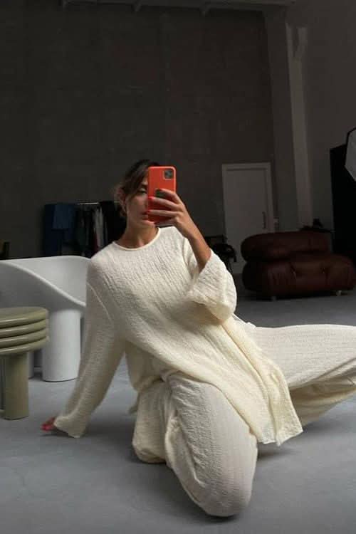 Long-sleeved loose crepe casual suit - Side View