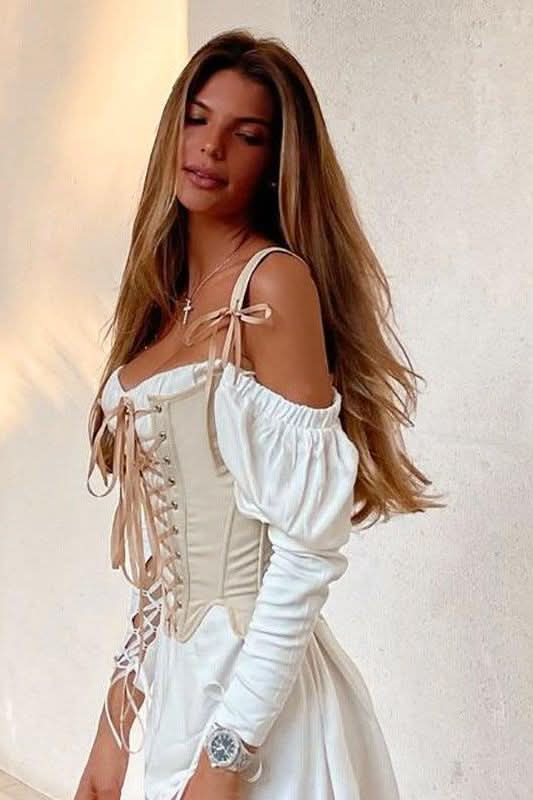 Lace Fishbone Corset - Detail