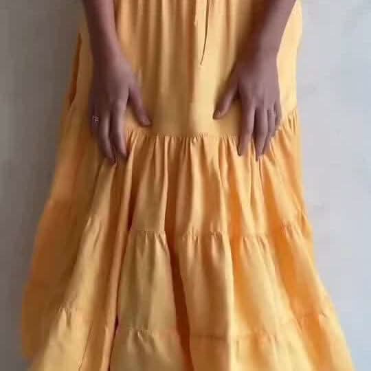 French yellow pleated U-neck dress - Image 5