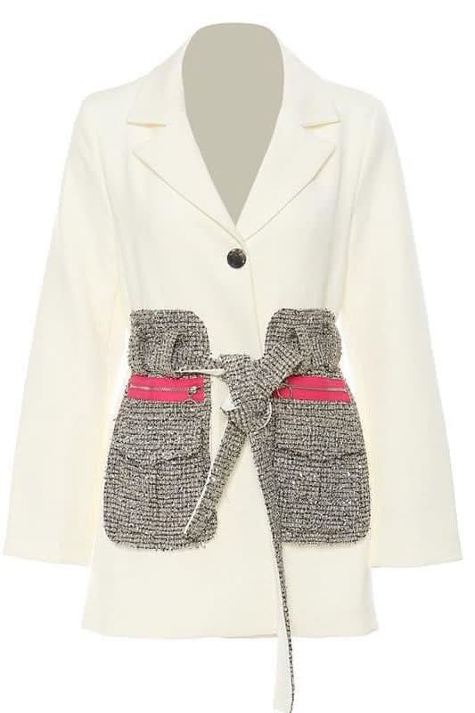 Eye-catching mid-length suit jacket.