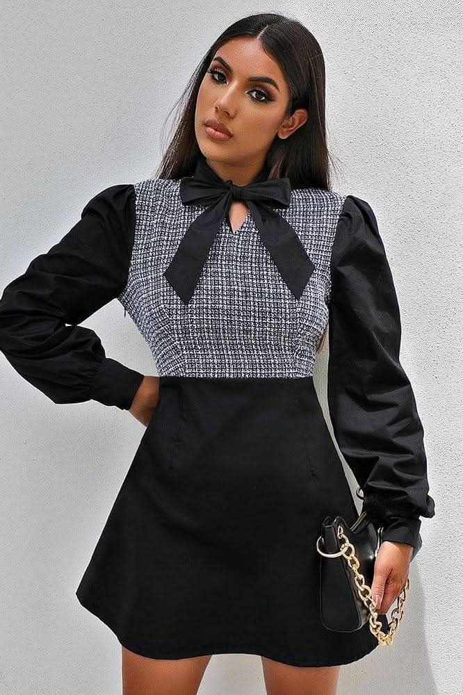 Round Neck Long-Sleeved Dress - Detail