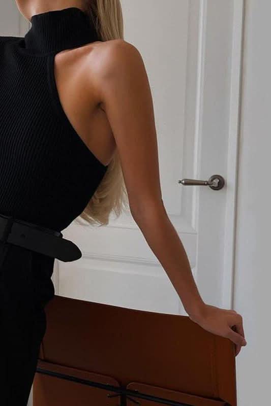 Single-sleeve irregular jumpsuit - Detail