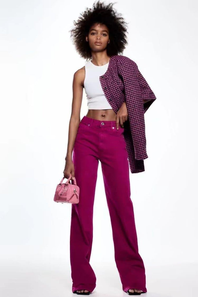 High waist rose-purple jeans.