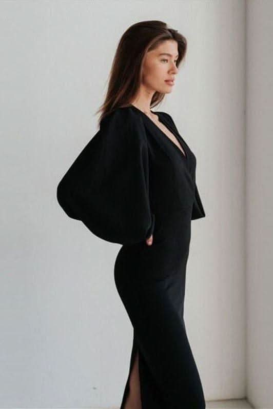 Long deep V-neck lantern sleeve hip dress - Image 5