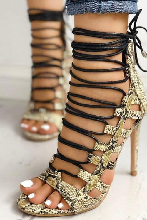 Striped lace-up sandals - Detail