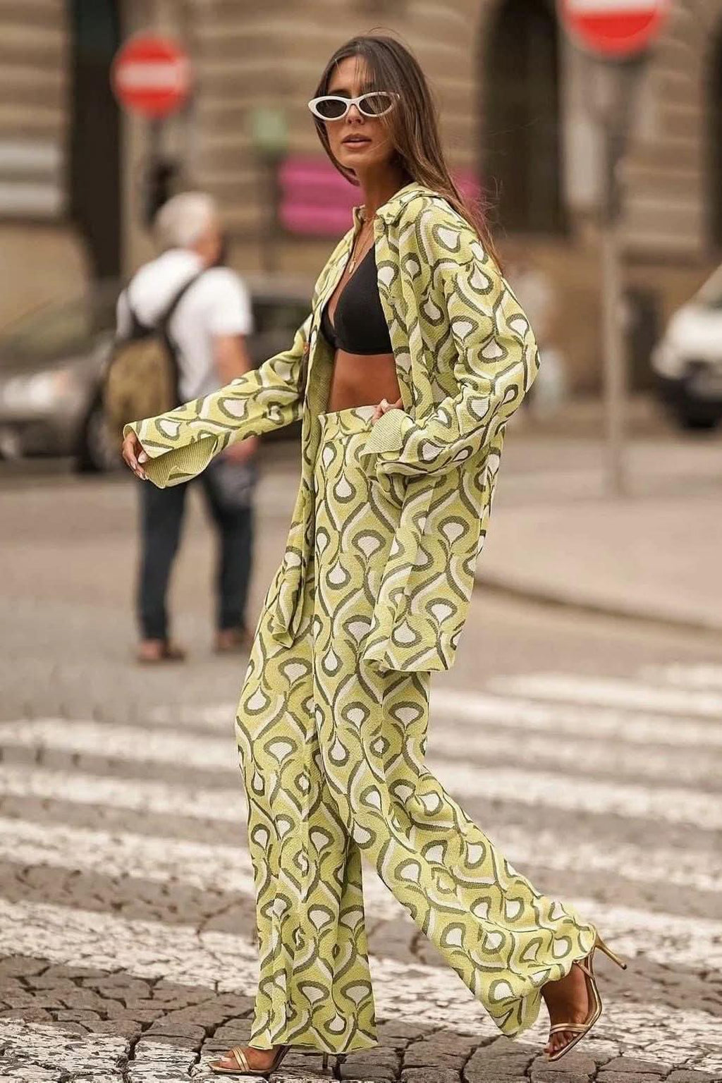 Casual geometric printed suit - Front View