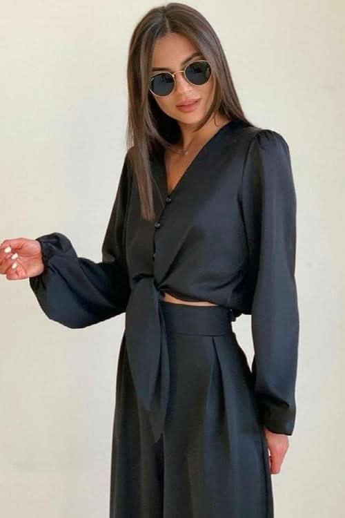 Two-piece casual suit V neck and high waist trousers - Detail